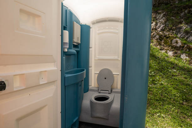 Best Portable Restroom Servicing (Cleaning and Restocking) in Creve Coeur, IL